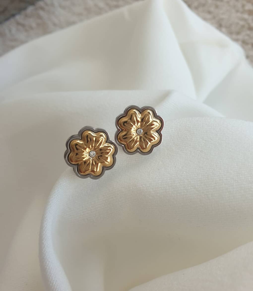 brincos-trevo-dourado-e-prateado